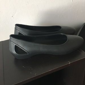 Women’s crocs Laura flats